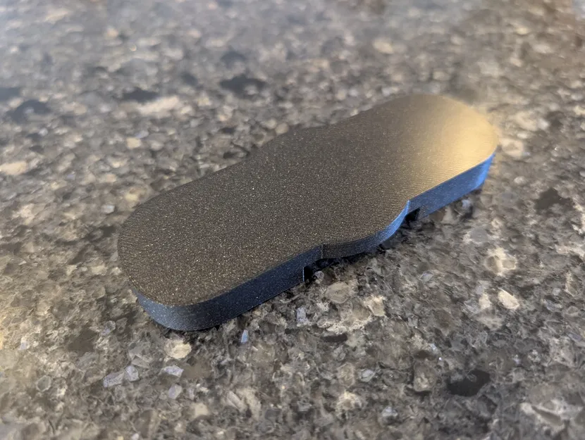 Dụng cụ mở nắp bình máy hút sữa Momcozy M9 hỗ trợ mẹ bỉm - Image 2