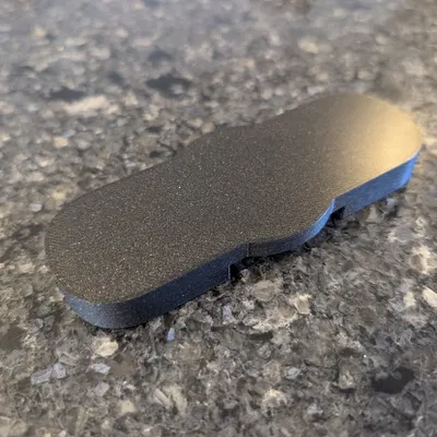 Dụng cụ mở nắp bình máy hút sữa Momcozy M9 hỗ trợ mẹ bỉm