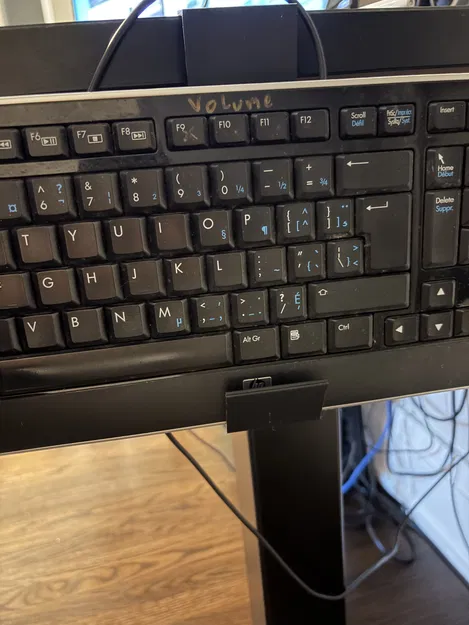 Giá treo bàn phím gắn cạnh bàn gọn gàng - Tối ưu không gian làm việc - Image 2