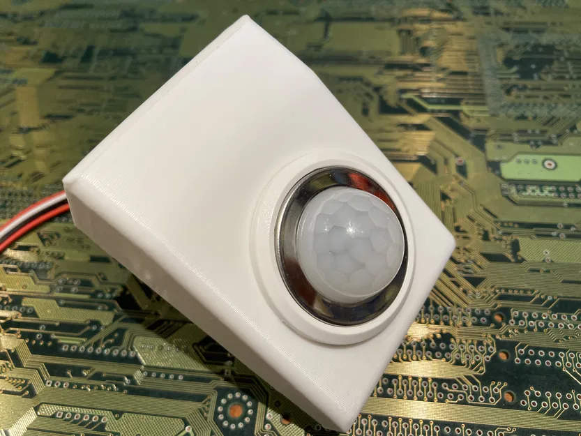 Vỏ hộp cảm biến PIR - Image 1