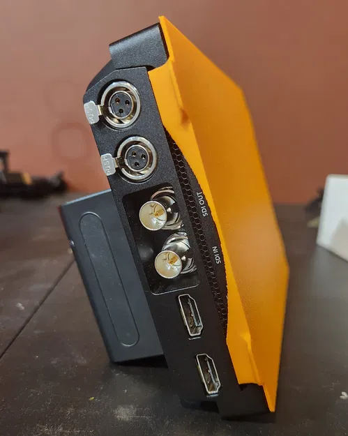 Nắp che màn hình cho Blackmagic Design 12g Video Assist 7" - Image 2