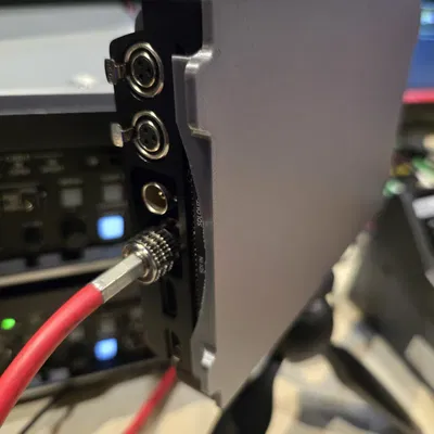 Nắp bảo vệ màn hình Blackmagic Design 12g Video Assist 7 inch