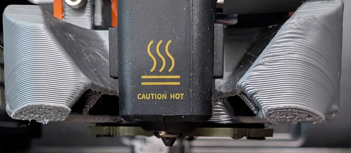 Giá đỡ quạt tản nhiệt Qidi Q2 nâng cấp hỗ trợ gắn cảm biến Beacon - Image 3