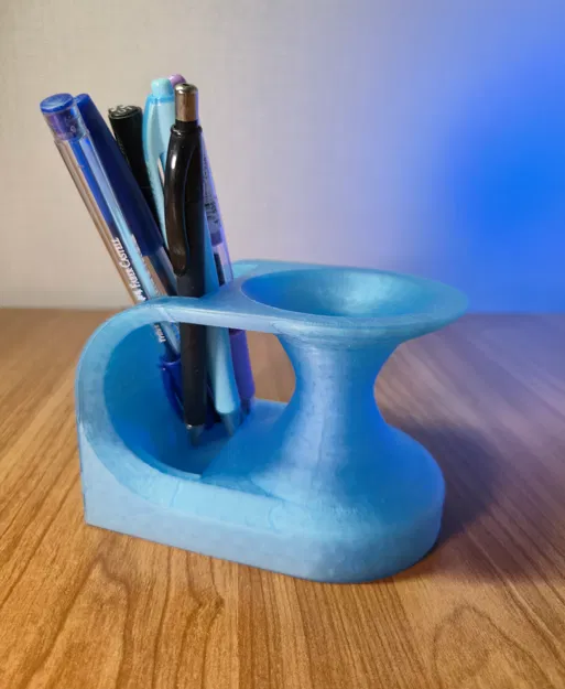 Ống Cắm Bút Đa Năng Wormhole - Image 1