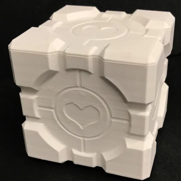 Hộp Weighted Companion Cube - Image 1