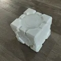 Hộp Companion Cube với Ngăn Chia và Nắp Hít Nam Châm - Thumbnail 2
