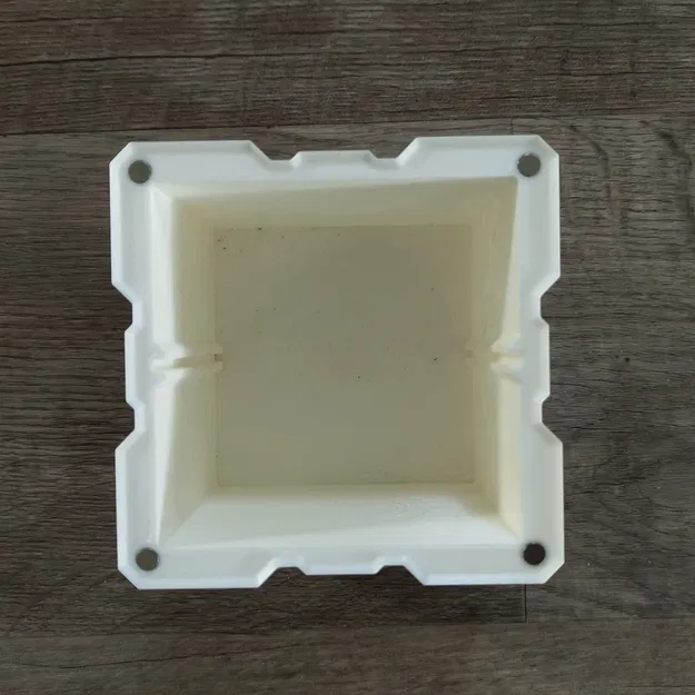 Hộp Companion Cube với Ngăn Chia và Nắp Hít Nam Châm - Image 3