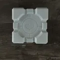 Hộp Companion Cube với Ngăn Chia và Nắp Hít Nam Châm - Thumbnail 4