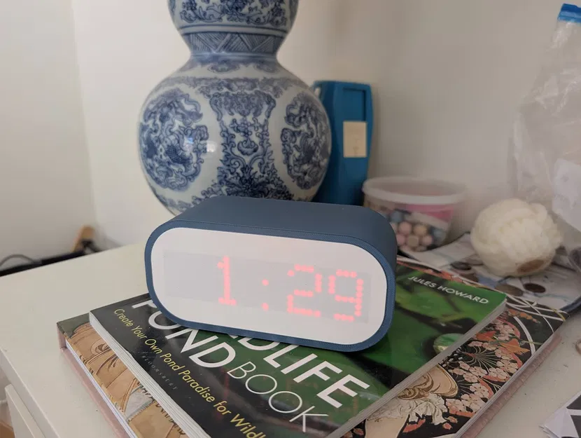 Đồng hồ LED Matrix hiển thị thời gian - Image 2