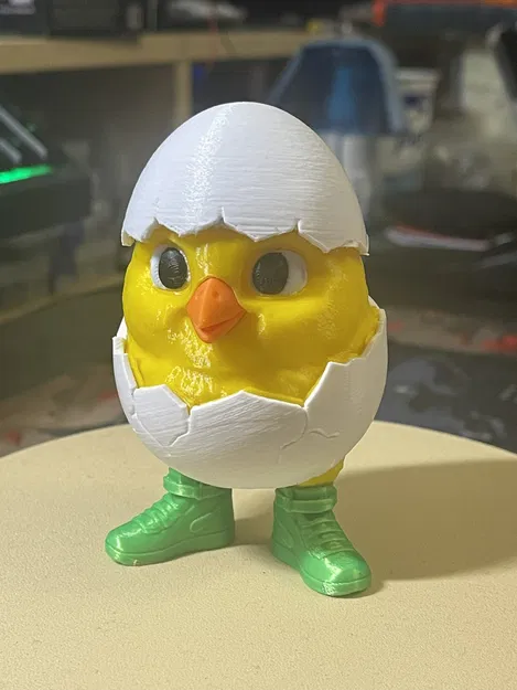 Richard – Chú gà mập ú diện giày sneaker cực chất! - Image 1