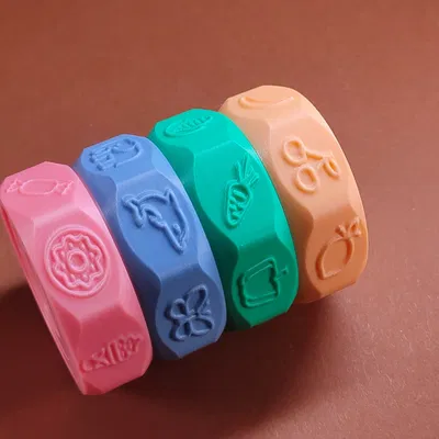 Con lăn xoay vui nhộn với nhiều họa tiết khác nhau