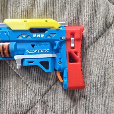 Báng súng mở rộng cho Lynx Nekomata mang lại cảm giác thoải mái hơn