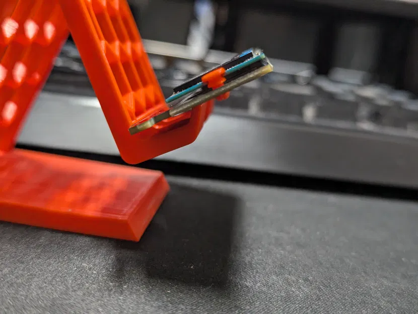 Chốt giữ NVME (NVME Peg) cho adapter M.2 sang PCIe in 3D - Image 2