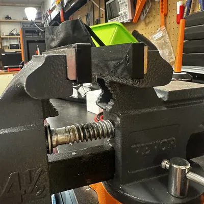 Ốp má kìm nhựa cho ê tô Vevor 4 1/2 inch