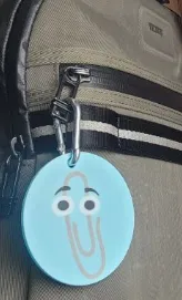 Thẻ Hành Lý Clippy - “Có vẻ như bạn đang cố tìm chiếc túi của mình…” - Image 1
