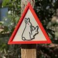 Biển Cảnh Báo Thỏ – Đồ Trang Trí Ngoài Trời Độc Đáo - Thumbnail 1