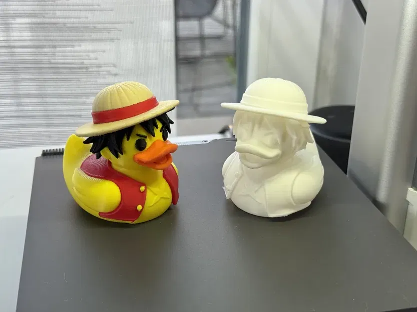 Mô hình chú vịt Monkey D. Luffy (One Piece) in 3D trang trí bàn làm việc - Image 3