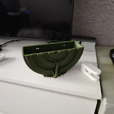 Chậu cây treo tường trang trí họa tiết cây cổ thụ độc đáo