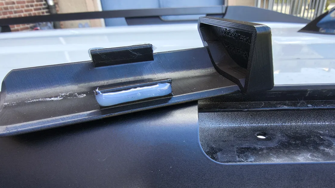 Nắp đậy thanh ray mái xe Dacia Jogger (Phụ tùng thay thế) - Image 2