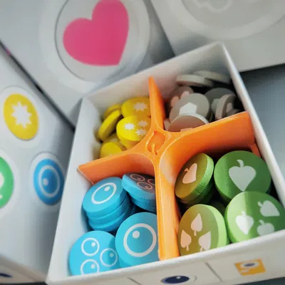 Bộ ngăn chia hộp đựng token cho game MOON