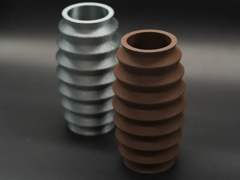 Nordic Ripple Vase – Bình trang trí phong cách tối giản Scandinavian - Image 1