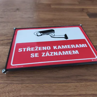 Khung/Giá đỡ gắn biển sticker