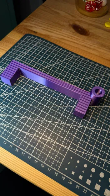 Đế giữ iPad mini và bút cảm ứng tiện lợi in 3D - Image 1