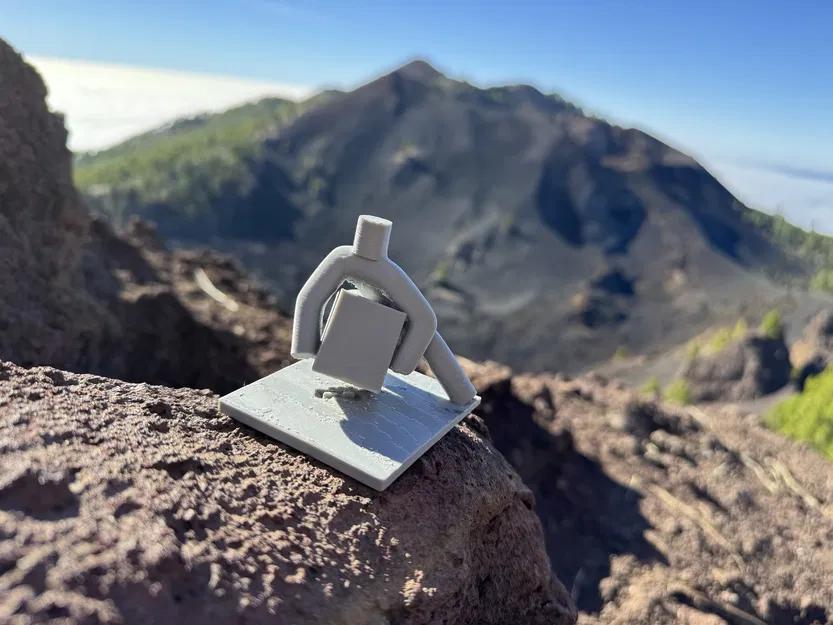 Exekutor bere pračku – Tượng chấp hành viên khiêng máy giặt (Brno) - Image 3