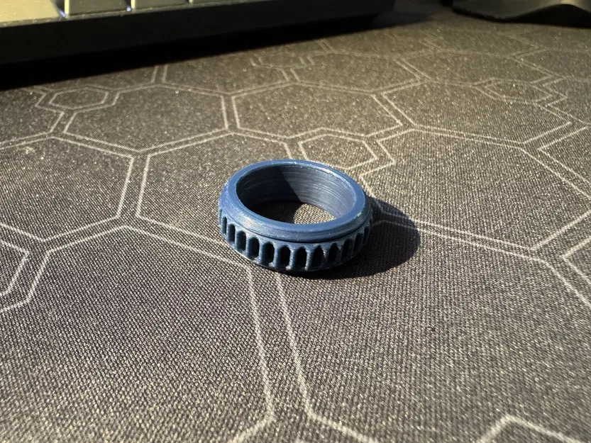 Nhẫn xoay Fidget đa năng với nhiều tùy chọn vòng xoay - Image 1