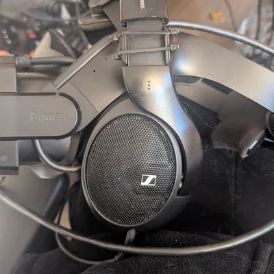 Mod nắp che và giá đỡ tai nghe cho Pimax Crystal Super