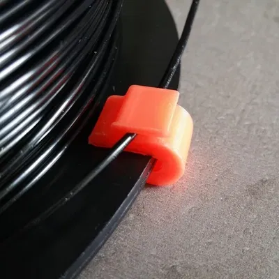 Kẹp giữ sợi nhựa in 3D (Filament Clip) nhỏ gọn và tiện lợi