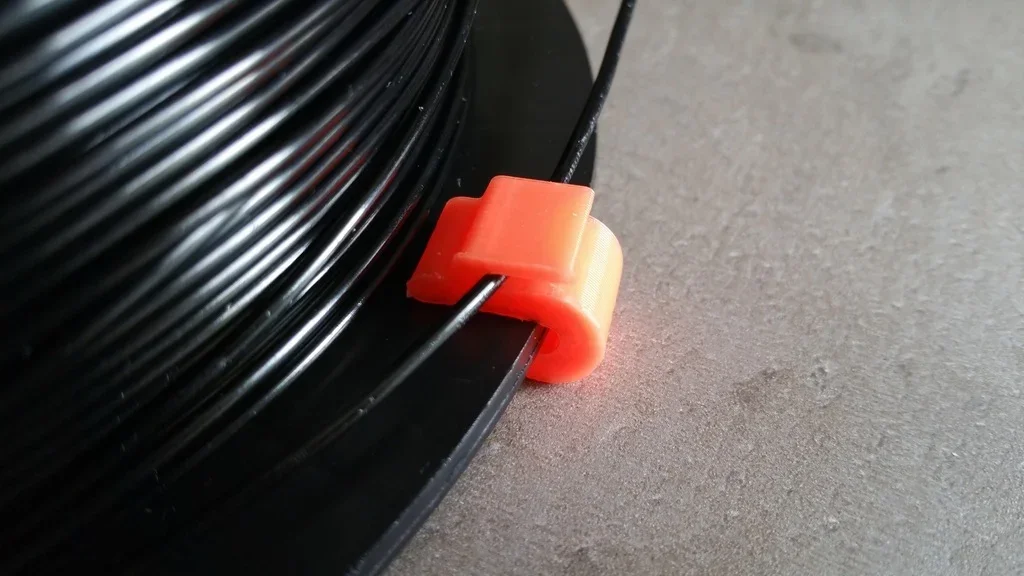 Kẹp giữ sợi nhựa in 3D (Filament Clip) nhỏ gọn và tiện lợi 1