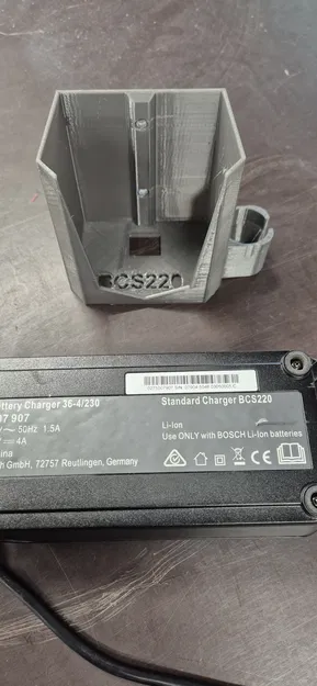 Giá treo tường cho bộ sạc Bosch BCS220 - Image 4