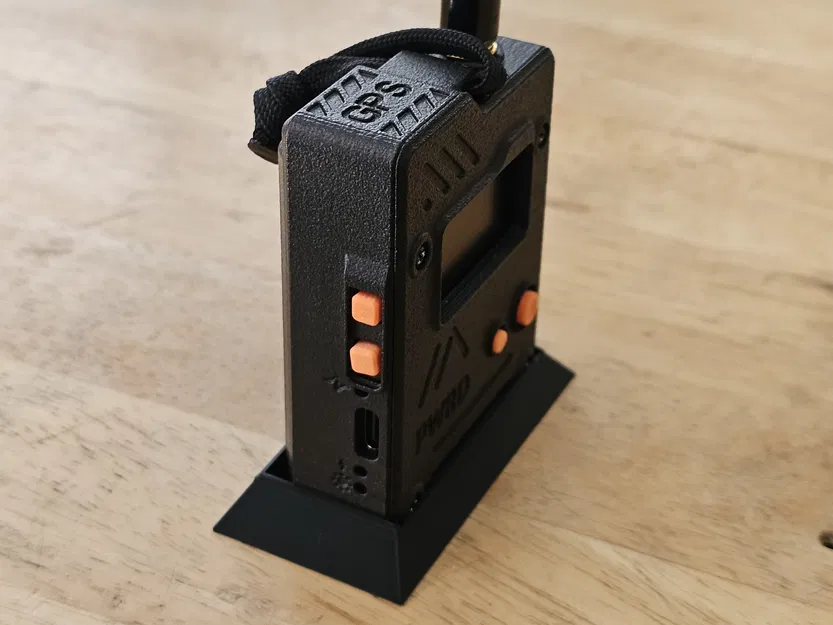 Đế chân đứng cho Wio Tracker L1 Pro - Image 2