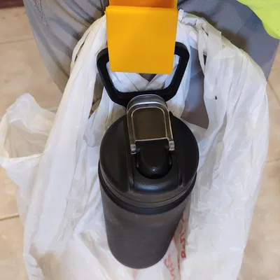 Móc treo bình nước và túi rác đeo thắt lưng