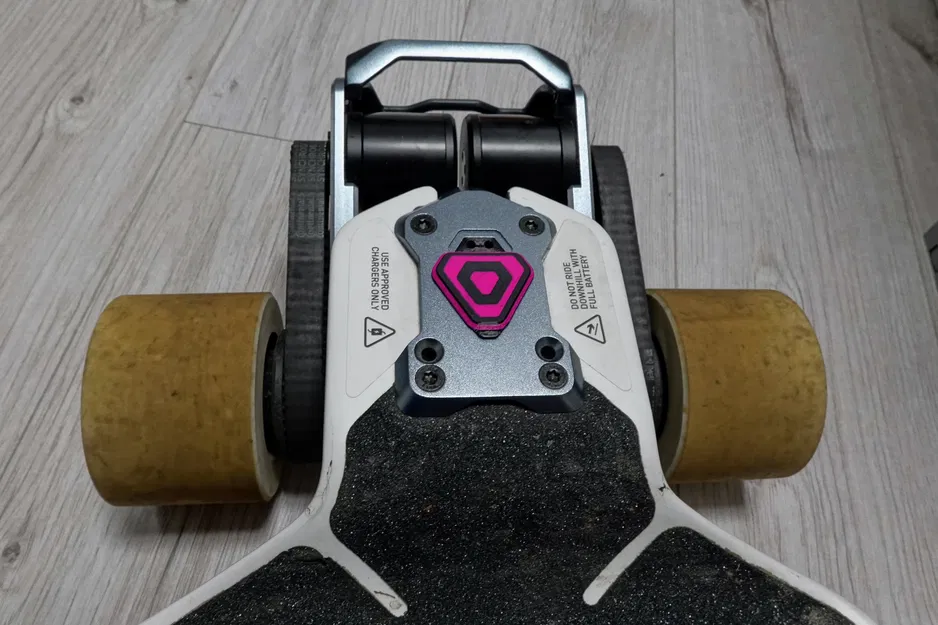 Nắp đậy cổng sạc 3D cho ván trượt điện Parsec Aero - Image 2