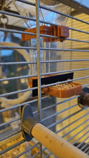 Tấm chắn chống văng thức ăn cho lồng chim 3D - Image 1