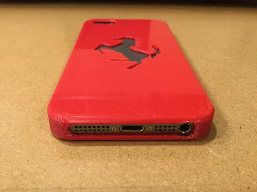 Ốp lưng iPhone 5S/SE phong cách Ferrari - Image 2