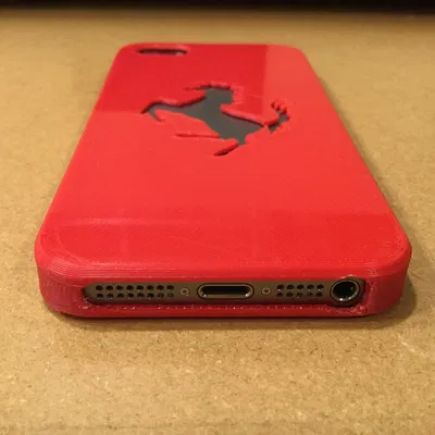 Ốp lưng iPhone 5S/SE phong cách Ferrari