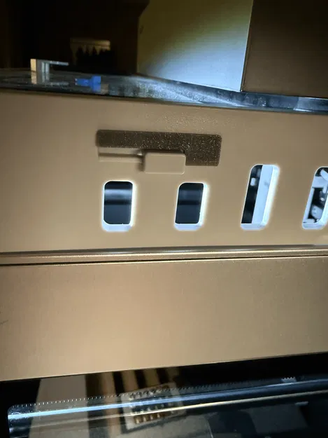 Nắp khóa chốt Qidi Q2 Riser - Giữ cửa riser cố định an toàn - Image 3