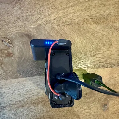 Bộ kẹp chân đế QMX dùng với pin dự phòng Nitecore NB5000 Air - VE7ZAX