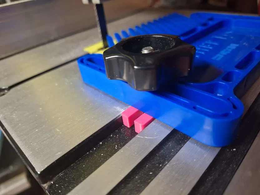 Thanh trượt cố định (Feather Board Holder) cho máy cưa vòng Ryobi - Image 3