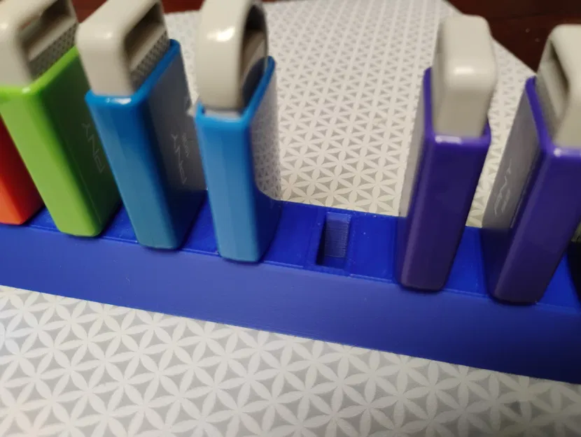 Khay Đựng USB Để Bàn Tiện Dụng: Phiên Bản 10 và 20 Khe Cắm - Image 2