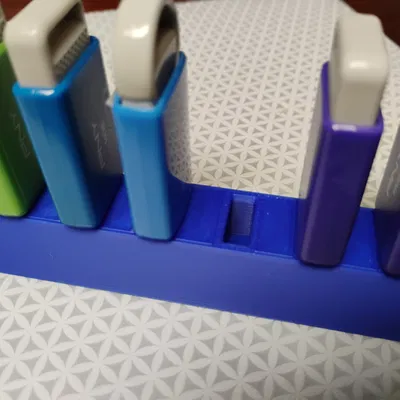 Khay Đựng USB Để Bàn Tiện Dụng: Phiên Bản 10 và 20 Khe Cắm