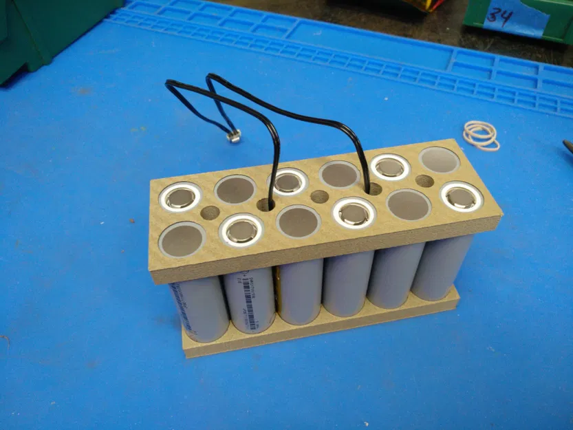 Khung giữ khối pin 12S 21700 - Image 6