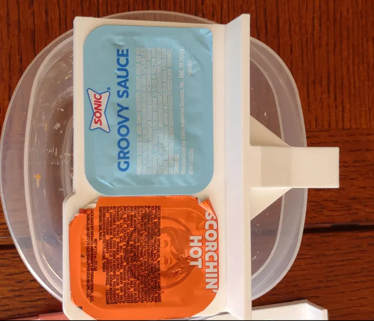 Giá đỡ hộp sốt gắn khe gió điều hòa ô tô tiện lợi (3D Printed) - Image 1