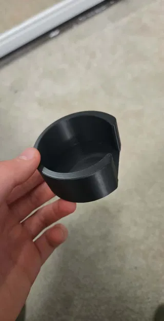 Adapter giữ lon Redbull 8.4/12oz cho hộc để ly C4 Corvette - Image 1