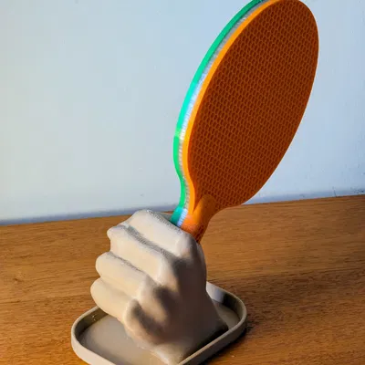 Giá đỡ vợt bóng bàn kèm khay chứa bóng