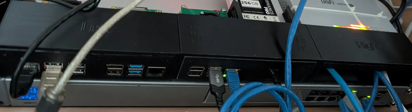 Bộ khay kết hợp PI 4 và 3x SSD (Bản Remix) - Image 2