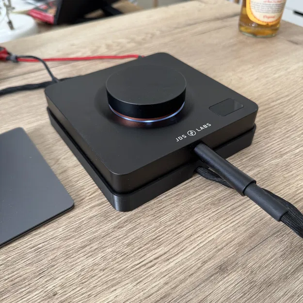 Đế gắn kèm khay đi dây cho JDS Labs Element IV - Image 1